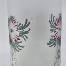 Load image into Gallery viewer, Vase rouleau en verre dépoli et émaillé au décor floral Art déco, vers 1925 Le Charme des Violettes - Brocante en ligne
