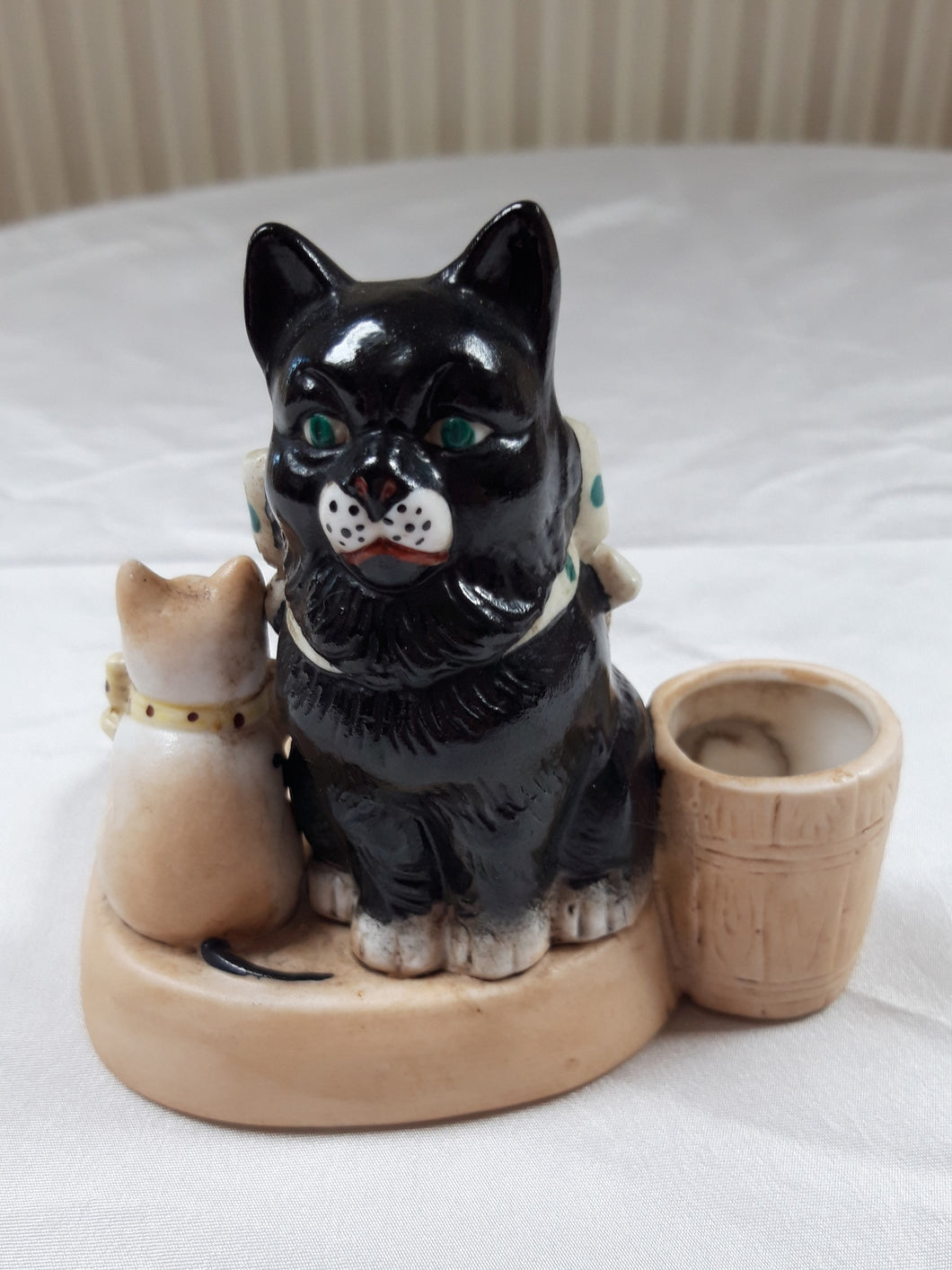 Pyrogen ceramic match holder figurines of cats