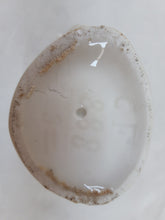 Charger l&#39;image dans la galerie, Andenne. Cornet de mariée en porcelaine ancienne.
