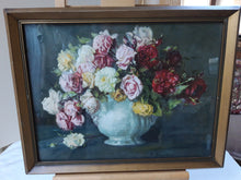 Afbeelding in Gallery-weergave laden, Ingelijste chromo: Beker met oude rozen
