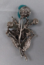 Charger l&#39;image dans la galerie, Broche vintage petite rose, émail et perles bleu pétrole
