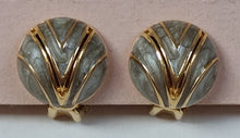 Load image into Gallery viewer, Vintage clip-on earrings in gold metal and marbled gray enamel
