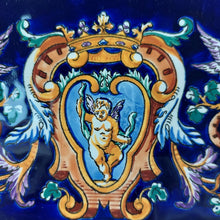 Charger l&#39;image dans la galerie, Gien. Plat en faïence bleu nuit à décor Renaissance.
