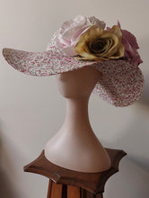 Load image into Gallery viewer, Romantic &#39;70s wide-brimmed hat with flowers
