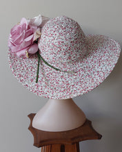 Load image into Gallery viewer, Romantic &#39;70s wide-brimmed hat with flowers
