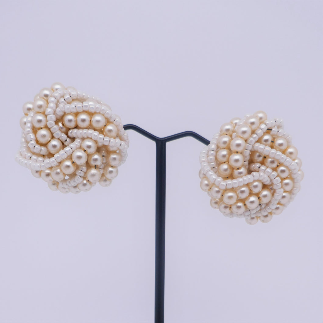 Boucles d'oreilles clips vintage en perles