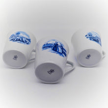 Charger l&#39;image dans la galerie, Tasses anciennes en porcelaine fine Bavaria à motifs hollandais
